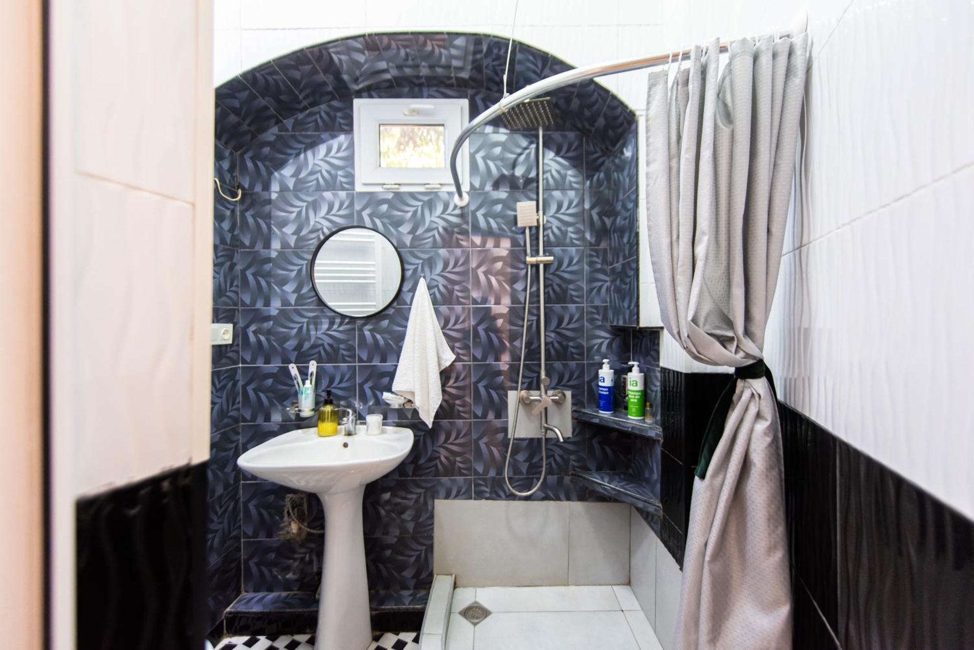 Old Town-Booking Apartment Tbilisi Exterior photo
